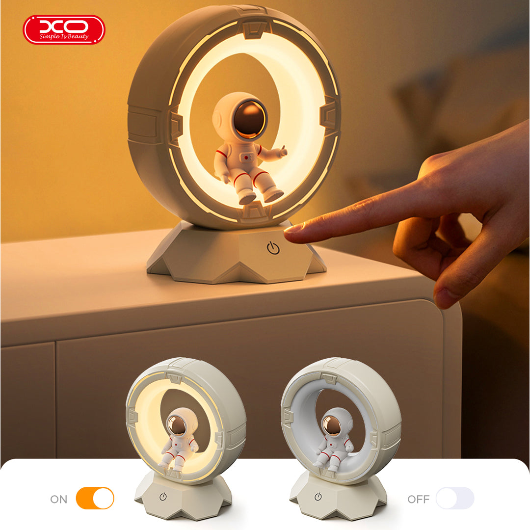 Astronaut Night Light